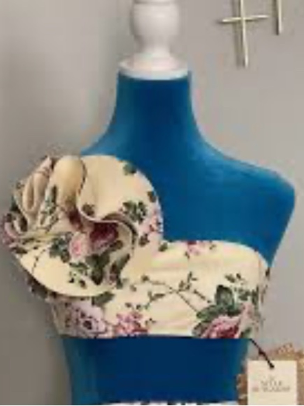 ANTONIO MELANI Cream Floral One-Shoulder Bikini with Pink Roses.   NWT